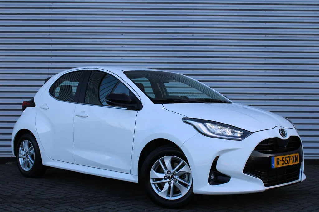 Mazda 2 Hybrid 1.5 Agile Comfort pakket | Airco | Cruise | Apple Carplay | Android Auto | Camera | 15' LM |