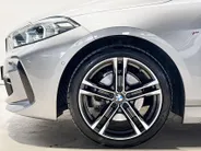 BMW 1 Serie 118i 5-deurs Model M Sport