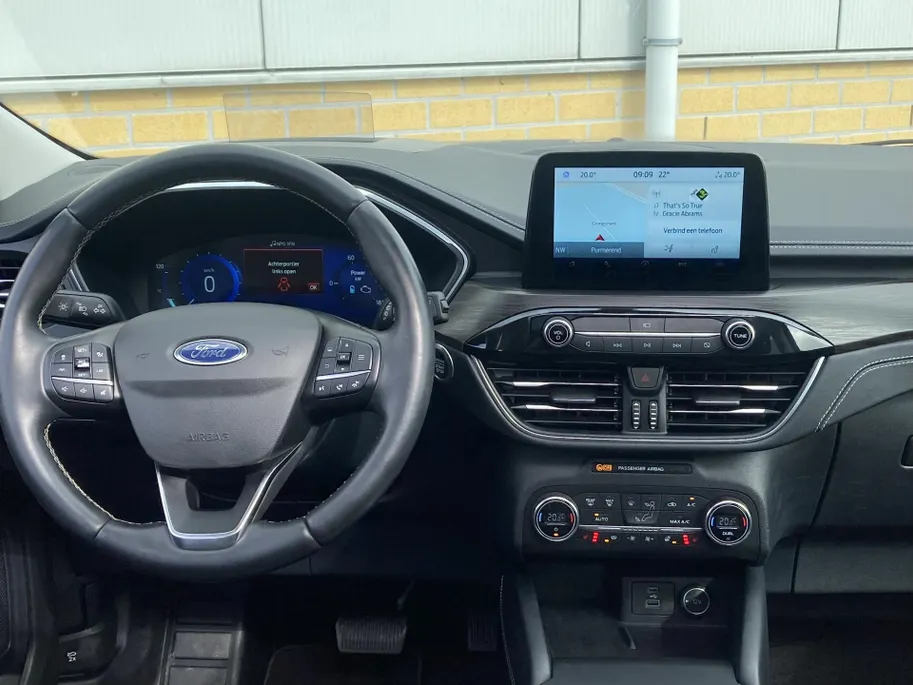 Ford Kuga 2.5 PHEV 225 pk Vignale Headup Display - Panoramadak - Winter Pack - Trekhaak  - dealer onderhouden NL auto