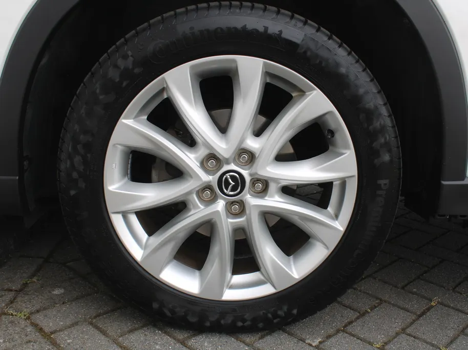 Mazda CX-5 2.0 GT-M 4WD | Stoelverwarming | 19' LM | Clima | Navi | Leer | Cruise | Camera | Xenon | Volledig dealer onderhouden! | Zeer nette auto |