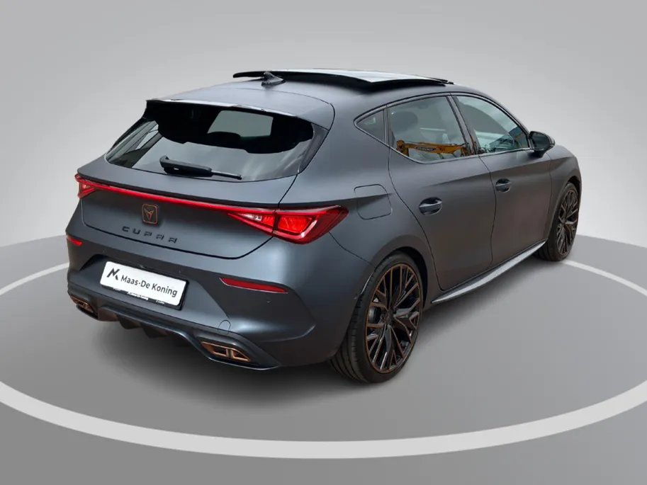 CUPRA Leon 1.4e-Hybrid 180kW/245PK VZ · Leder kuipstoelen · Panoramadak · Navigatie · Camera · Dodehoeksensoren ·