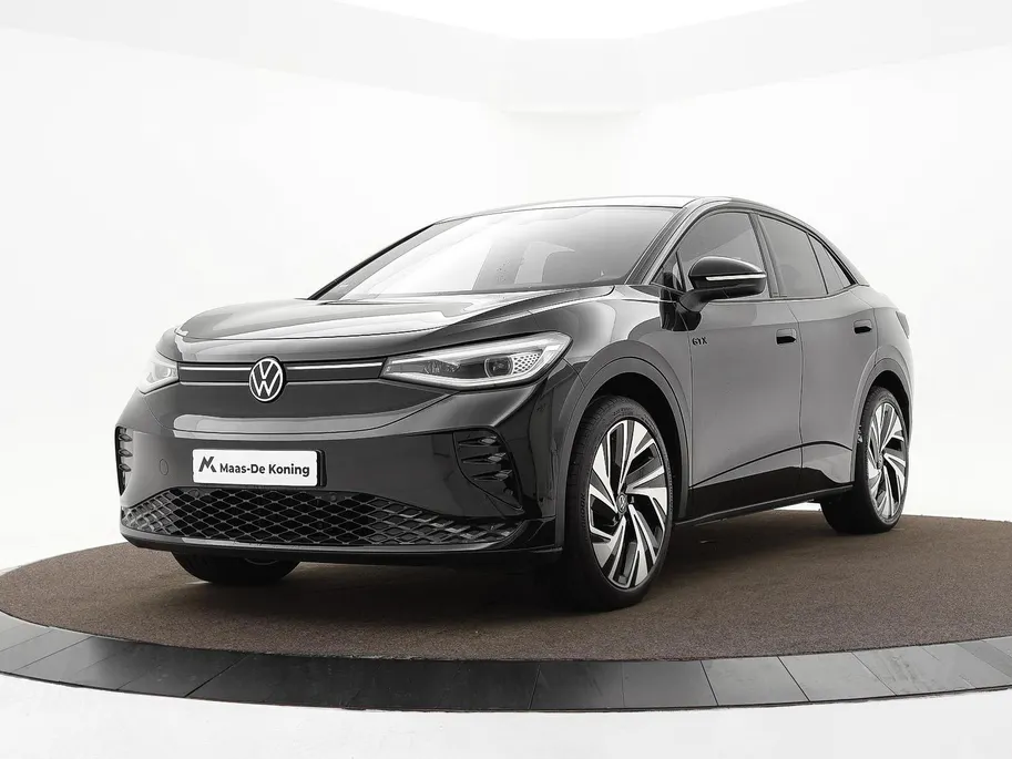 Volkswagen ID.5 GTX 77 kWh 300pk SOH 94,3 % · Panoramadak · Camera · Matrix LED · Keyless · Stuur- & Stoelverwarming · Apple/Android Car Play · Sfeerverlichting ·