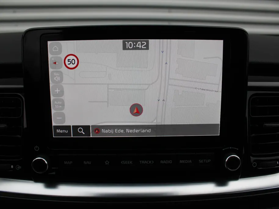 Kia Stonic 1.0 T-GDi MHEV DynamicLine | Camera | Clima | Cruise | Navi | 15' LM | LED | PDC | Apple Carplay/Android Auto |