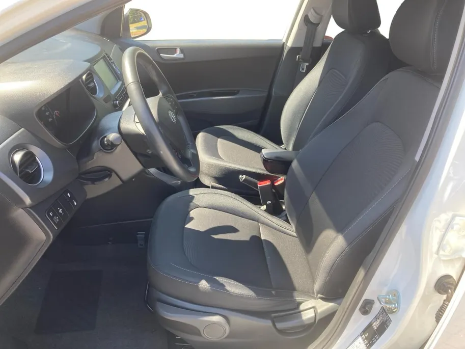 Hyundai i10 1.0i Premium | Stoel- stuurverwarming | Navi | PDC