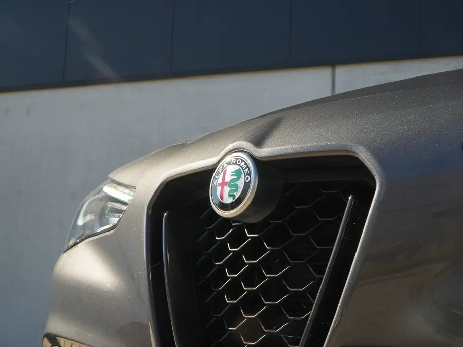 Alfa Romeo Stelvio 2.0 Turbo 280 PK AWD Veloce | Navi | Carplay | Harman | Trekhaak