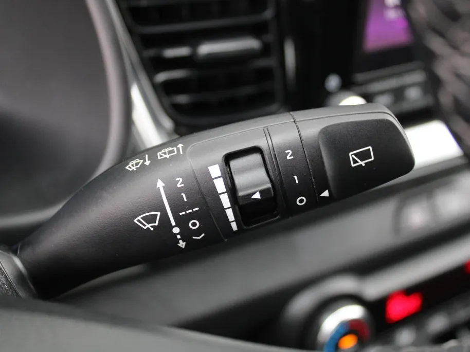 Kia Stonic 1.0 T-GDi MHEV DynamicLine | Camera | Clima | Cruise | Navi | 15' LM | LED | PDC | Apple Carplay/Android Auto |