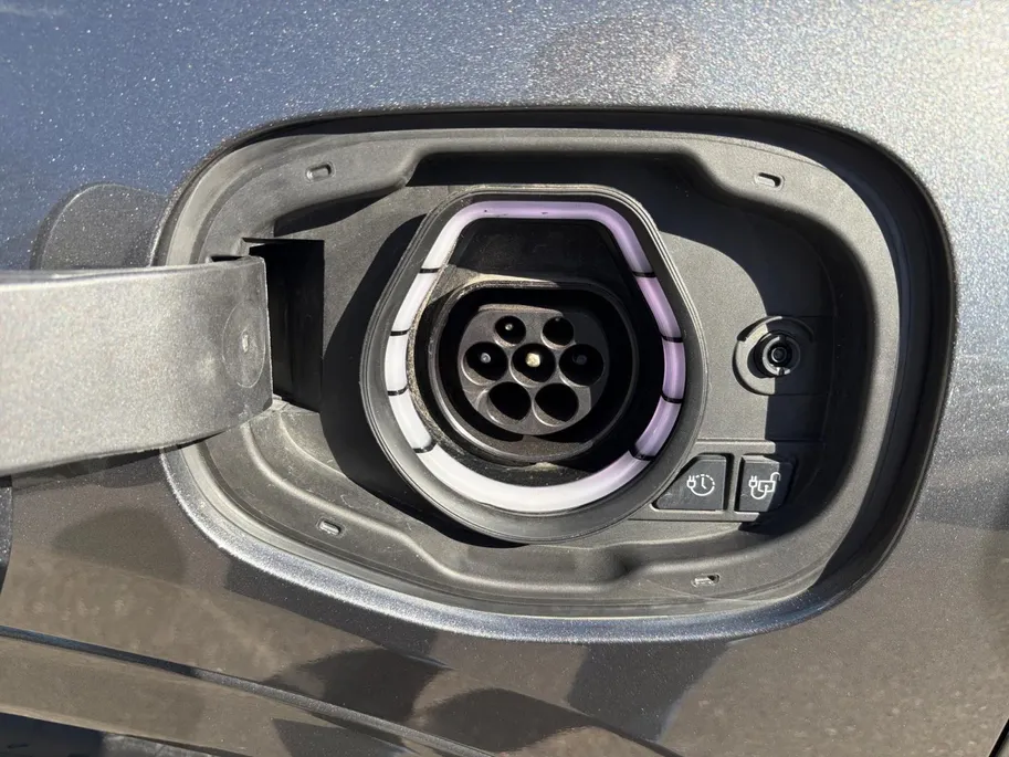 Ford Kuga 2.5 PHEV ST-Line 225PK | Head Up Display | Adaptieve Cruise Control | Winter Pack | LED | BLIS | Camera voor en achter | Navigatie | Privacy Glass