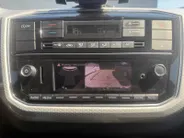 Volkswagen up! 1.0 | Camera | Parkeersensoren | Climate Control | Cruise Control | DAB | Stuurbediening | Bluetooth | Goed Onderhouden