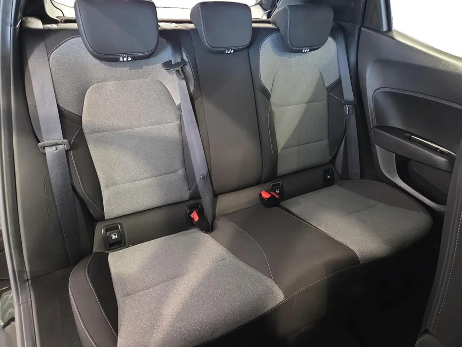 Renault Clio 1.0 TCe 90 GPF evolution | Carplay | Cruise Control | Bluetooth | Elektrische Spiegels | Parkeersensoren | Airco | 12 Maanden BOVAG Garantie |