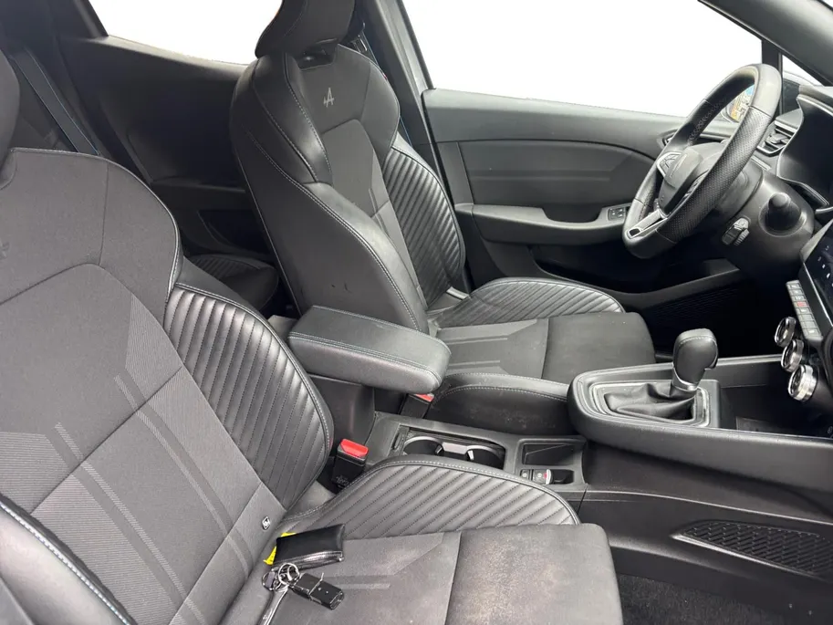 Renault Clio 1.6 E-Tech Full Hybrid 145 esprit Alpine Camera | Adaptive Cruise Control | Climate control |