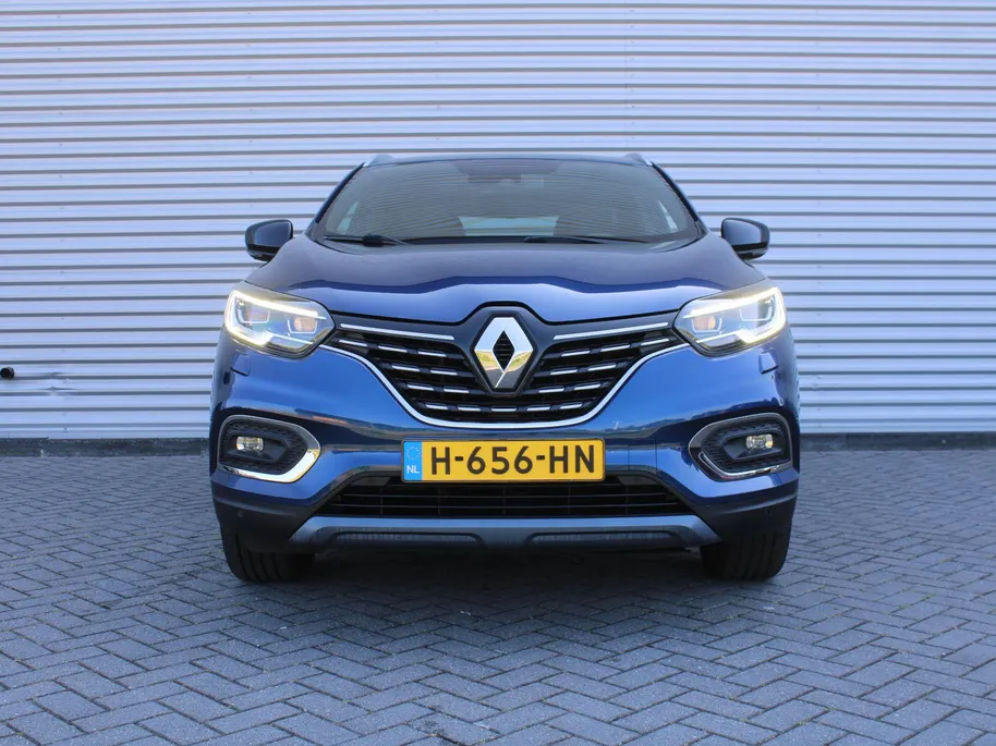 Renault Kadjar 1.3 TCe Black Edition | Trekhaak | Camera | Stoel-/voorruitverwarming | 19' LM | Navi | Clima | Bose Audio | Keyless | Dodehoek detectie | LED | BTW Auto |