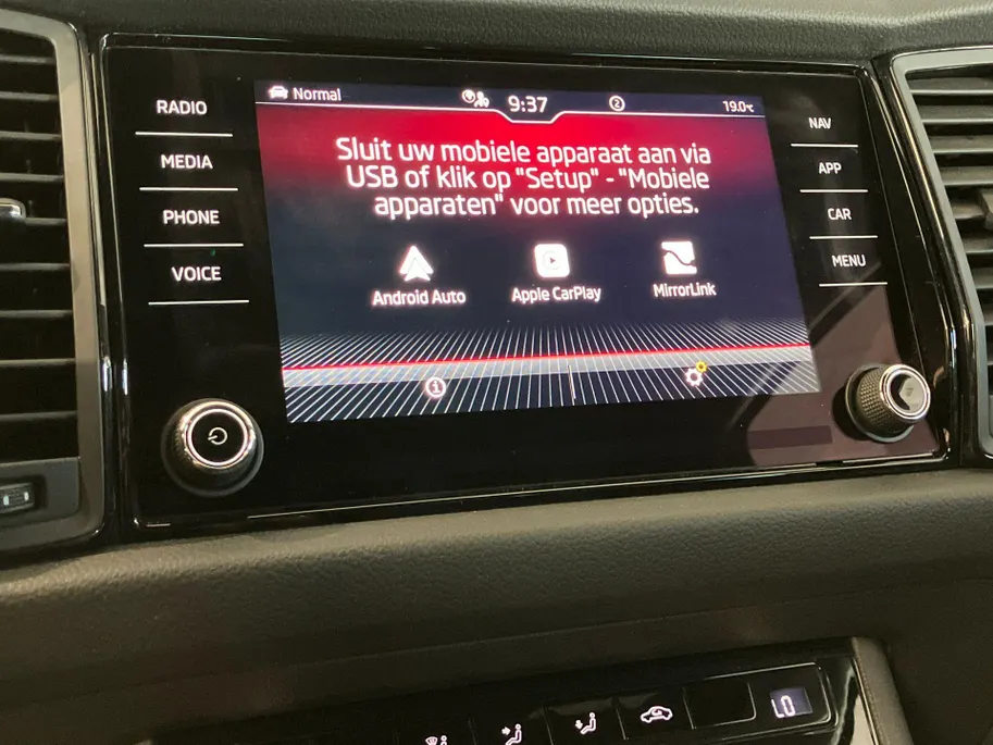 Škoda Kodiaq 1.5TSI/150PK Sportline Business 7p. DSG · Panoramadak · Camera · Leder/Alcantara · Apple/Android Car Play ·