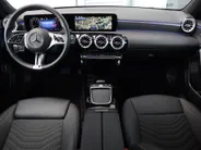 Mercedes-Benz A-Klasse 180 Star Edition Luxury Line l Trekhaak l Achteruitrij camera l Stoelverwarming l Ambiente lichtpakket