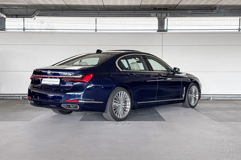 BMW 7 Serie 745e High Executive
