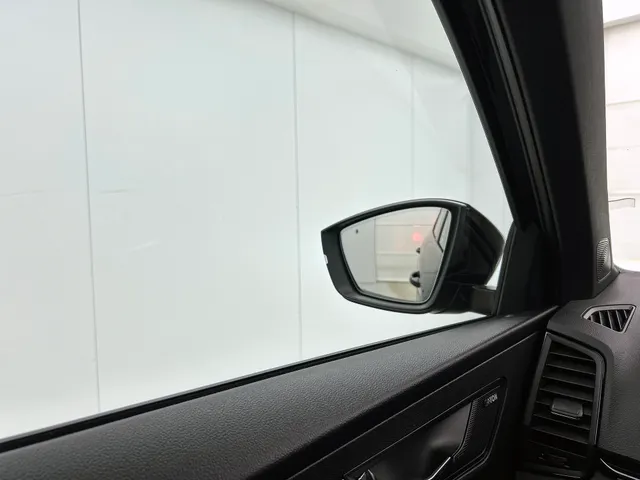 Škoda Karoq 1.5 TSI ACT Sportline Business | PANORAMADAK | 360 CAMERA | WINTERPACK | KEYLESS | NAVI | ELEKTR. ACHTERKLEP