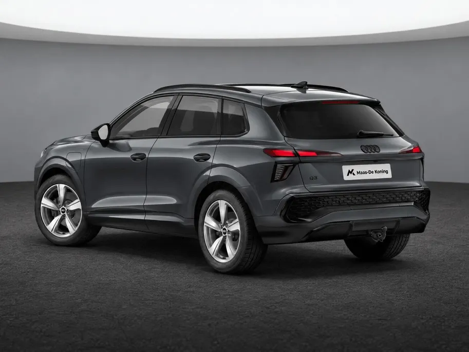 Audi Q3 e-hybrid S edition 272 PK · Trekhaak elek. wegklapbaar · Optiekpakket zwart · S-line sportstoelen