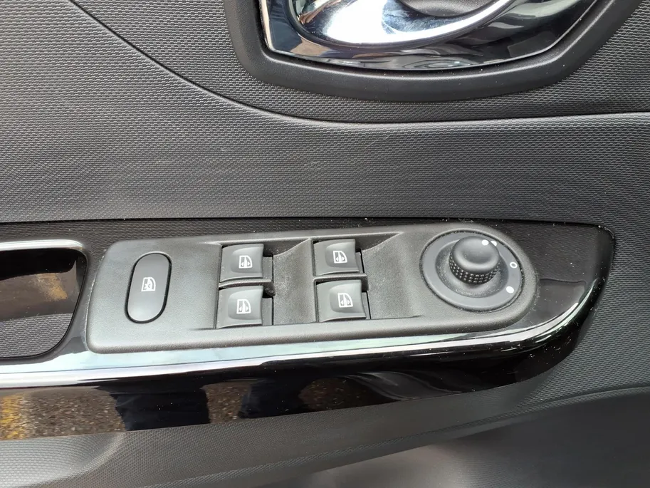Renault Captur 1.2 TCe Dynamique Automaat | Airco-Ecc | Navigatie | Trekhaak | 66101 km`s | 1jaar garantie