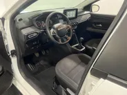 Dacia Sandero 100PK TCe ECO-G Expression | Airco | Apple CarPlay/Android Auto | Parkeersensoren | Armsteun | Cruise Control | Licht & Regen Sensor | LED Koplampen |