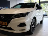Nissan QASHQAI 1.3 DIG-T N-Tec | Trekhaak | 1500kg trekgewicht | Led verlichting | Half lederen bekleding | Apple carplay | Pro-pilot | 360grd camera | Half lederen bekleding | Wielkasten in kleur | pdc voor en achter | 160pk |