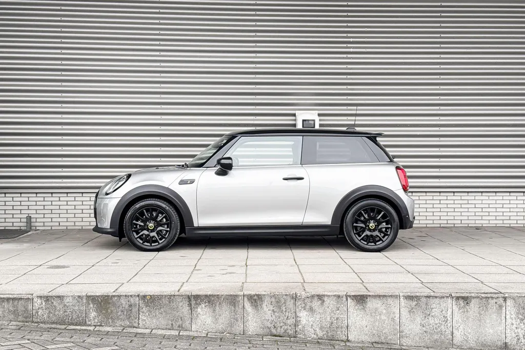MINI Cooper 3-deurs Electric Business Edition 33 kWh