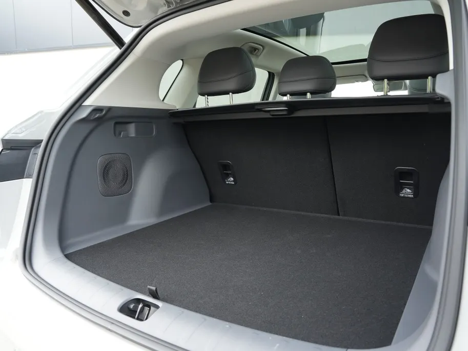 Leapmotor B10 Design Hybrid EV 18.8 kWh | Pano | Camera | Carplay | Navi
