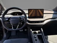 Škoda Elroq Sportline 60 | Trekhaak wegklapbaar | Business upgrade Plus | Black Pack | 21 inch lichtmetaal + All-Season banden