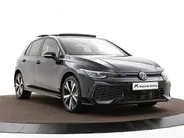 Volkswagen Golf 1.5 272pk DSG eHybrid GTE · Panoramadak · Wegklapbare Trekhaak · Camera · Apple/Android Car Play · 18'' Inch · Garantie t/m 16-10-2030 of 100.000km