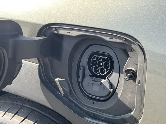 Toyota Urban Cruiser Executive 61 kWh