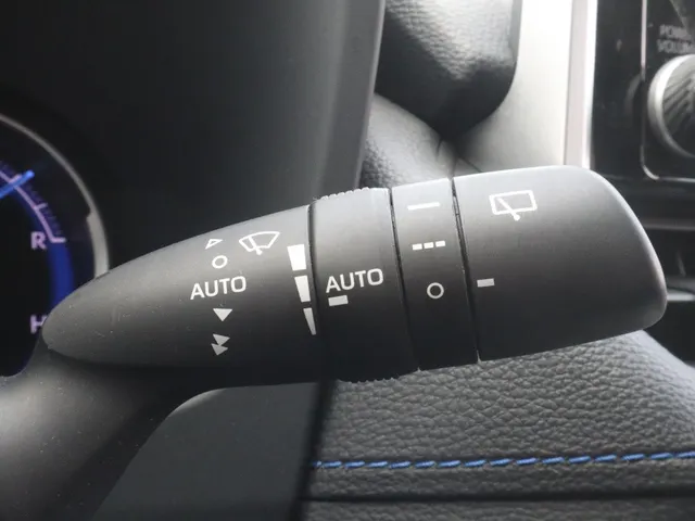 Toyota RAV4 2.5 Hybrid AWD Bi-Tone