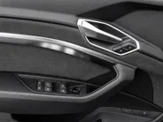 Audi e-tron S 503pk Quattro 95 kWh · SOH 95,3% · Panoramadak · Stoelventilatie · Luchtvering · 360gr. Camera · Elek. Voorstoelen · B&O Audio · 21'' Inch · Leder ·