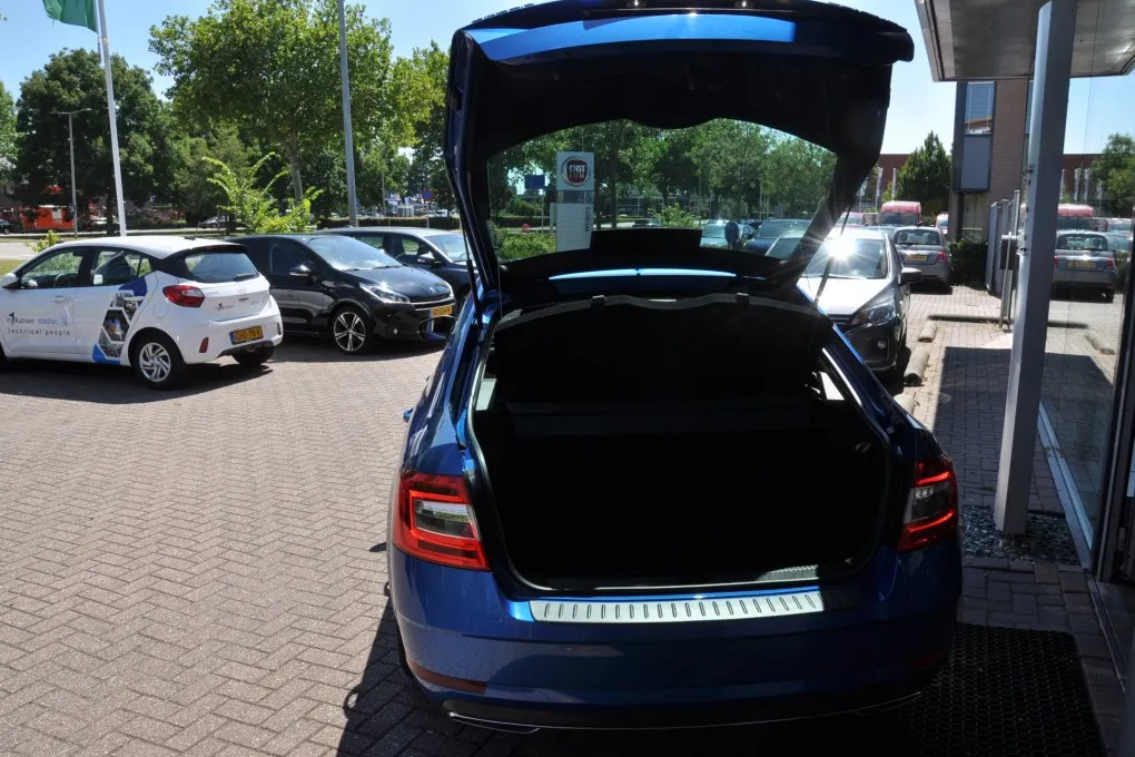 Škoda Octavia 1.0 TSI Grt Amb. Bns Hatchb. Apple/Android.