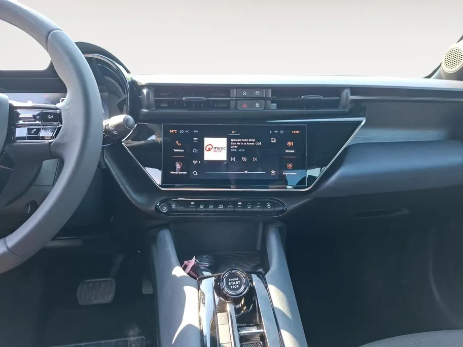 Alfa Romeo Junior Elettrica 54 kWh | 1e Eigenaar | 96% SOH | Park assist | Climate Control |Adapt. Cruise control | Apple Carplay & Android auto | Fabrieksgarantie! |