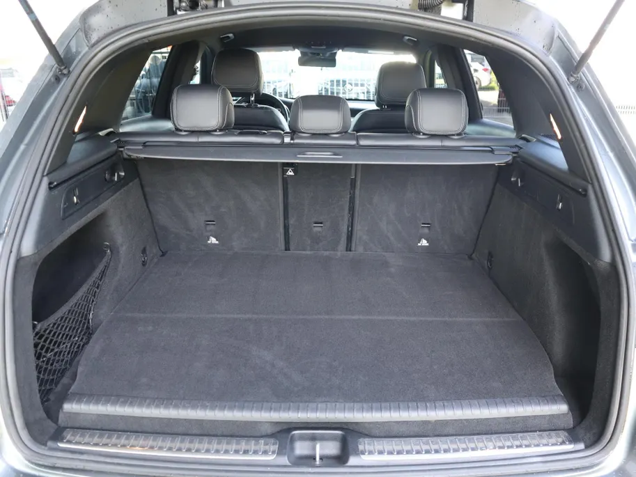Mercedes-Benz GLC 300e 4MATIC Premium l Trekhaak l Nightpakket l Carplay