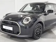 MINI Cooper 3-deurs C Favoured M