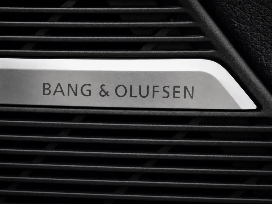 Audi Q7 60 TFSIe 462pk S-tronic Quattro Pro Line S Comp. · 360 Camera · Leder Valcona · Inklap. Trekhaak · B&O Sound · Keyless · Elek. Stoelen + Geheugen Bestuurder ·