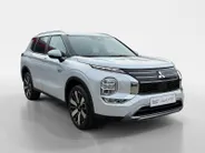 Mitsubishi Outlander 2.4 PHEV Intense + | Modeljaar 2026 | 6000 EURO Korting | Direct leverbaar | Rondom camera | Stoel stuur verwarming |