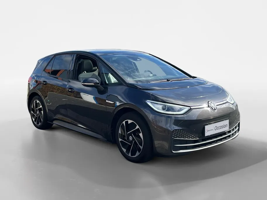 Volkswagen ID.3 First Plus 58 kWh SOH 90,8 | Panoramadak | WLTP 424 km | Adapt. Cruise | Navigatie | CarPlay | Stoel-/stuurverwarming | Etc.