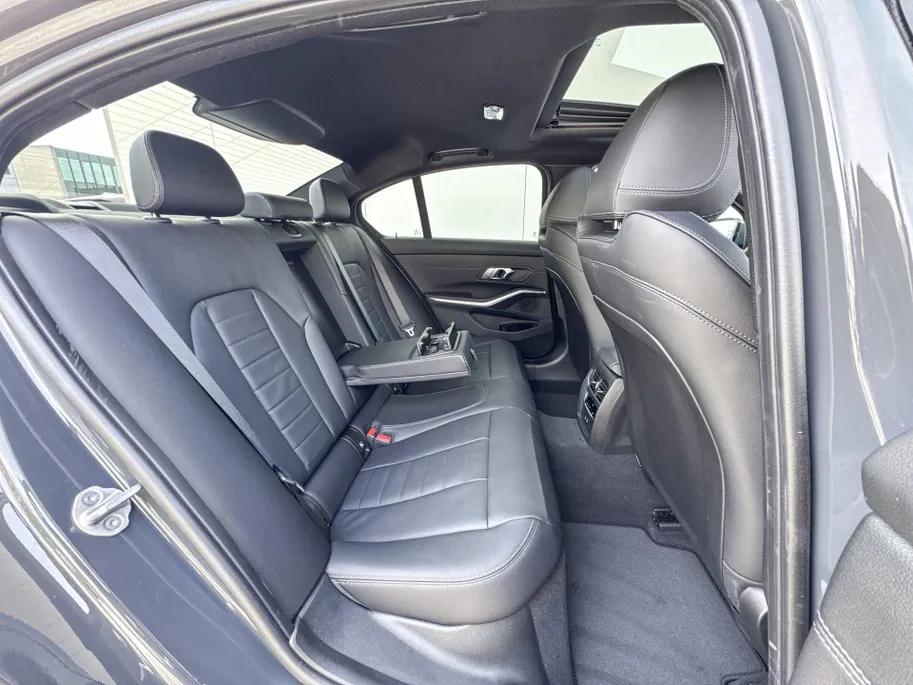 BMW 3 Serie Sedan 330e