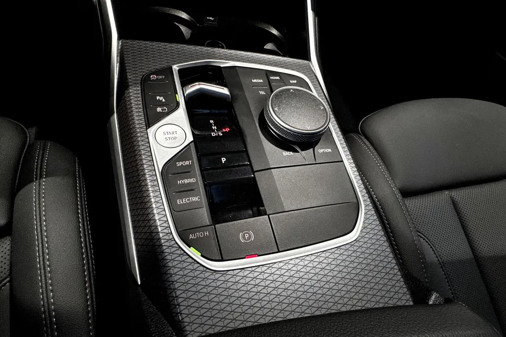 BMW 3 Serie Touring 330e