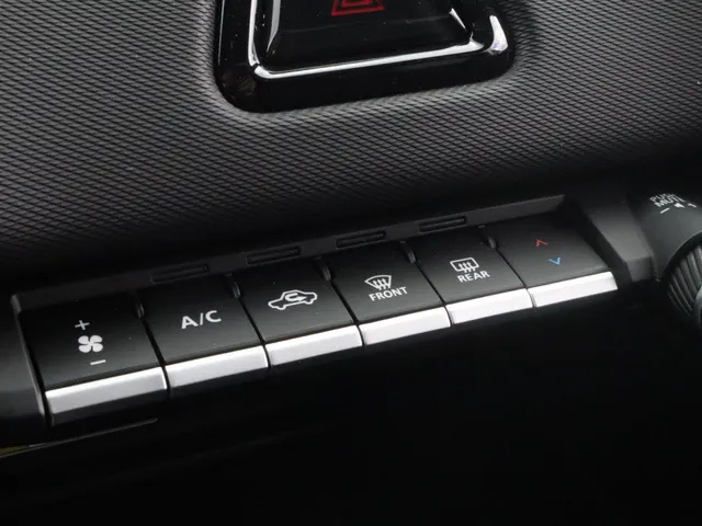 Toyota Urban Cruiser Executive 61 kWh