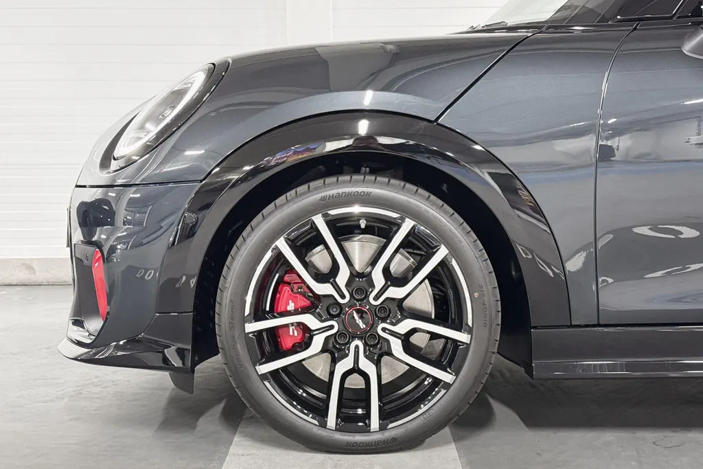 MINI Cooper 3-deurs JCW John Cooper Works