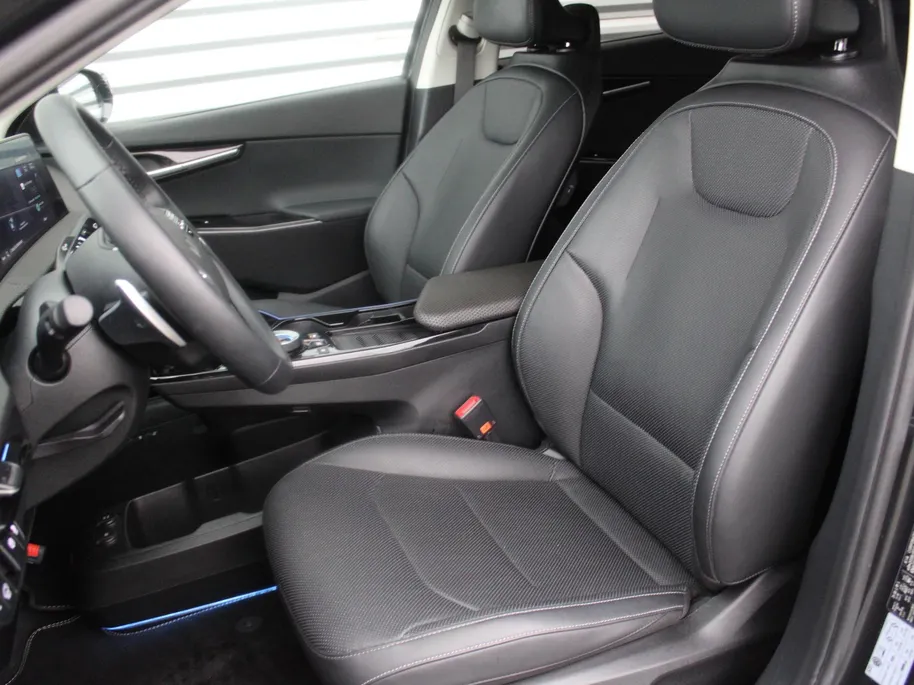 Kia EV6 Edition Advanced 77.4 kWh | Navi | Airco | 20' LM | Camera | Elektrische klep | BTW auto | 17% bijtelling |