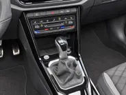 Volkswagen T-Roc 1.5TSI/150PK R-Line Black Style · Panoramadak · Apple/Android · Camera + Parkeersensoren · Garantie t/m 25-08-2027