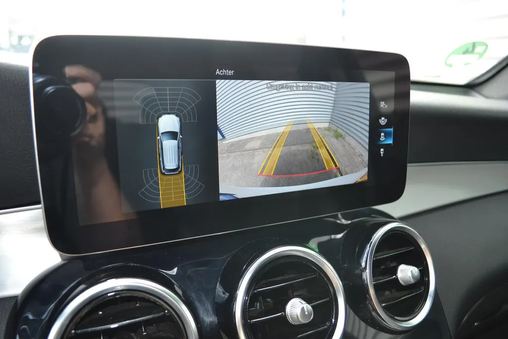 Mercedes-Benz GLC 300E AMG LINE 4MATIC|BURMESTER|NAVI|TREKHAAK