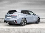 BMW iX xDrive45 101 kWh