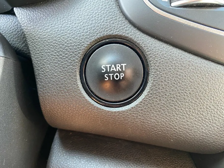 Renault Mégane Estate 1.3 TCe Limited Automaat | Navi | trekhaak | stoelverwarming | cruise control | etc.
