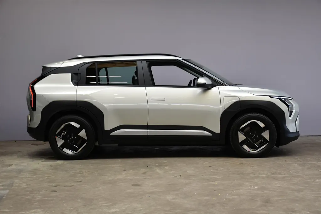 Kia EV3 81,4 kWh 204pk Air NIEUW SNEL LEVERBAAR