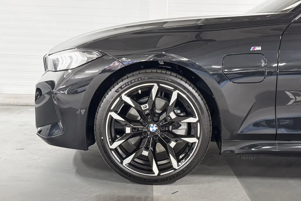BMW 3-serie Touring 330e