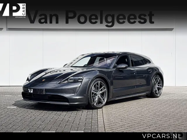 Porsche Taycan Cross Turismo