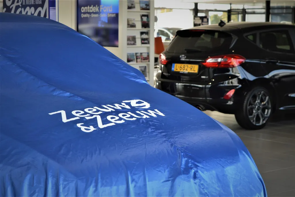Ford Explorer 3.0 V6 EcoBoost PHEV ST-Line 7p. | Dealer Onderhouden | Panoramadak | 360 Graden Camera | All Season Banden | Elektrische Achterklep | Adapt. Cruise Control | BLISS | Winterpakket | Navigatie |